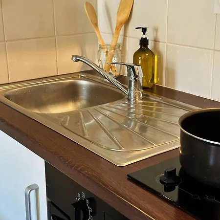 Jungle ,terrasse, Wi-fi & Parking Pv Apartment