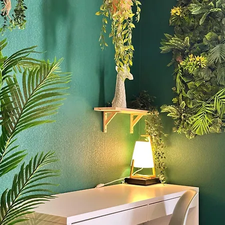 Lägenhet Jungle Suite - Balneo & Terrasse Privee Lunel (Herault)
